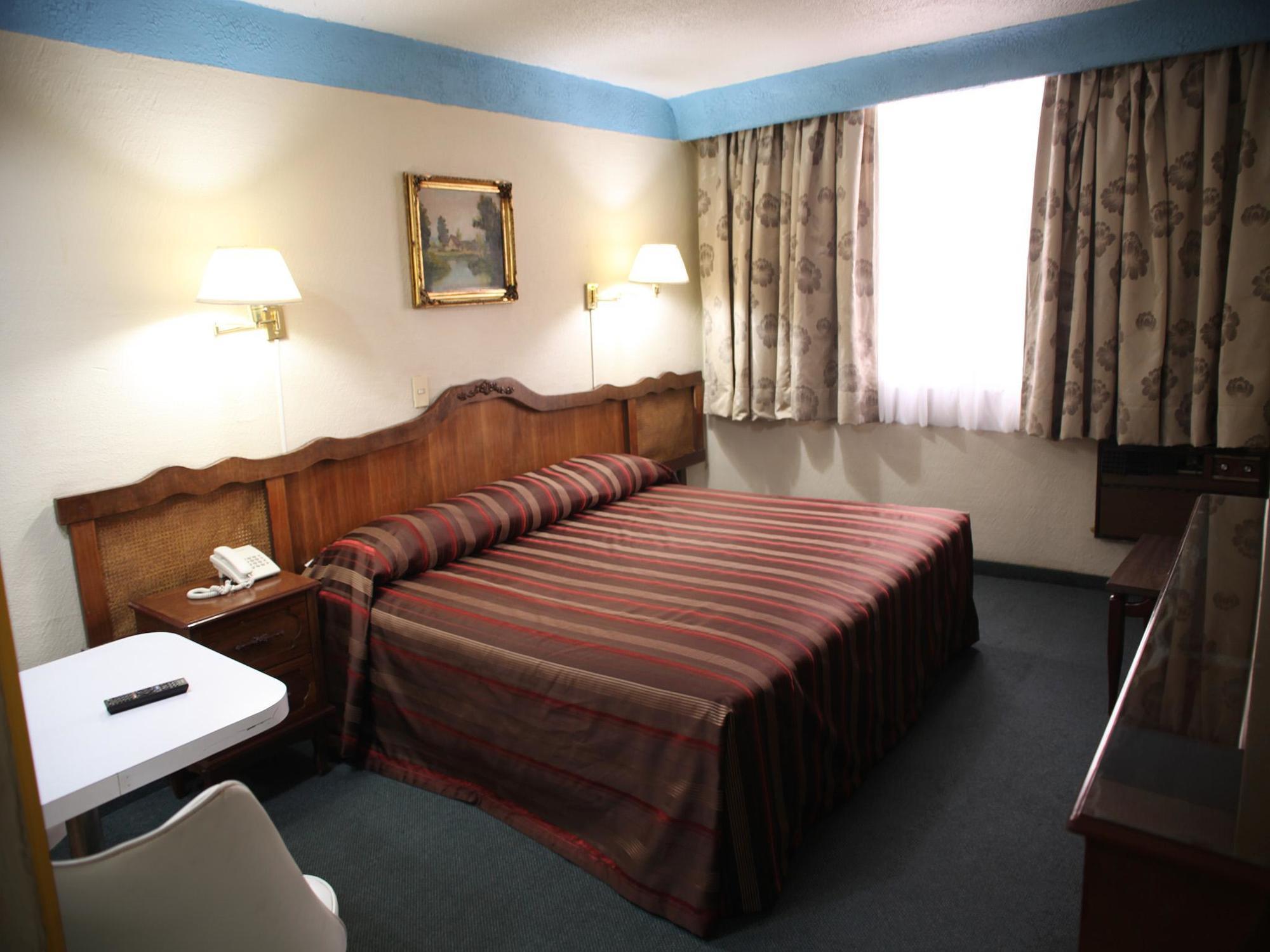 Hotel Plaza Madrid 멕시코 시 외부 사진