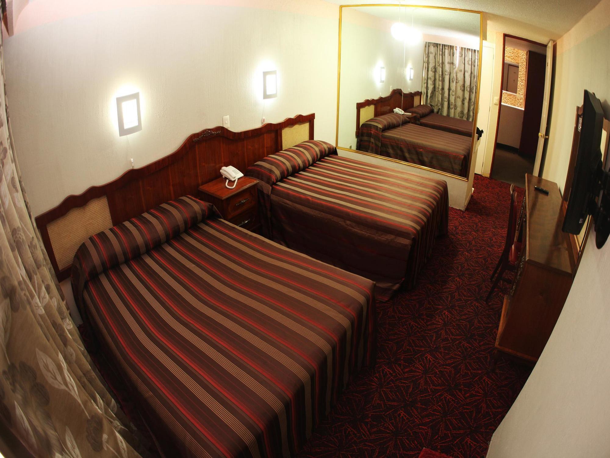 Hotel Plaza Madrid 멕시코 시 외부 사진