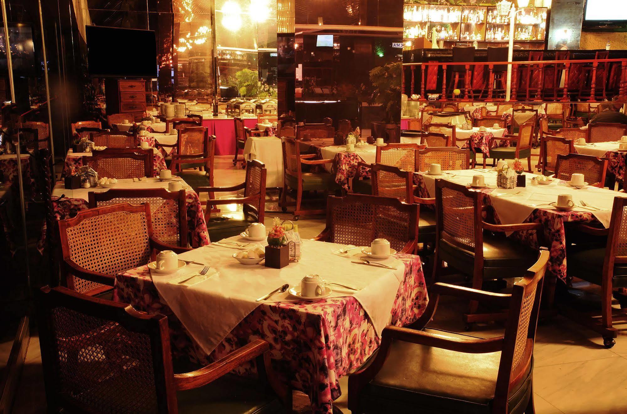 Hotel Plaza Madrid 멕시코 시 외부 사진